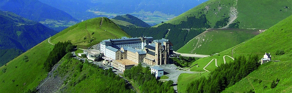 Notre-Dame-de-la-Salette à visiter dans les Hautes-Alpes